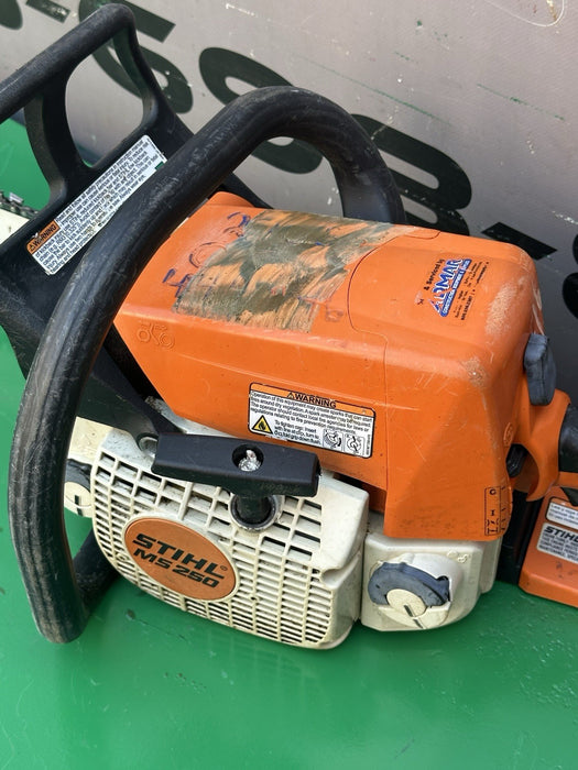 Strong Running Stihl MS250 Chainsaw 18" Bar & Chain Good Compression Runs Great!