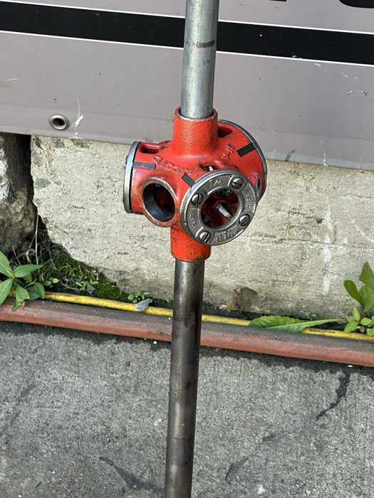 Ridgid 36540 31-A NPT RH Alloy Three-Way Pipe Threader, 1/2", 3/4", 1" Pipe Cap.