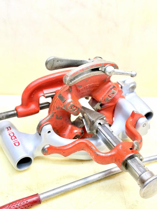 Ridgid 300 Carriage Pipe Cutter, Reamer, 811 Die, Handle 100% Genuine Nice  BG4
