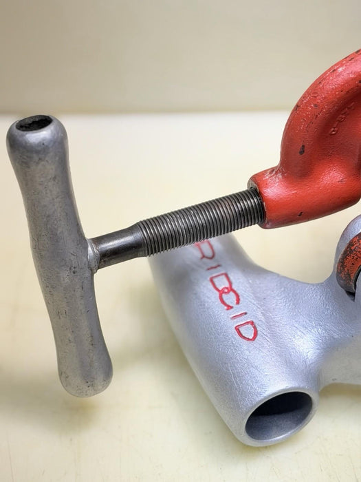 Ridgid 300 Carriage Pipe Cutter, Reamer, 811 Die, Handle 100% Genuine Nice  BG5
