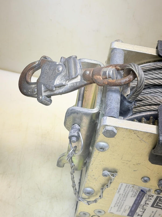 3M DBI-SALA Salalift II 8102001 Confined Spacs System 60 FT Winch.