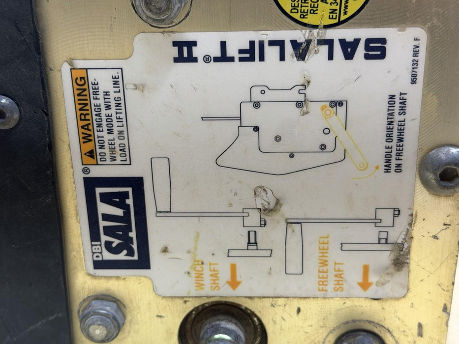 3M DBI-SALA Salalift II 8102001 Confined Spacs System 60 FT Winch.