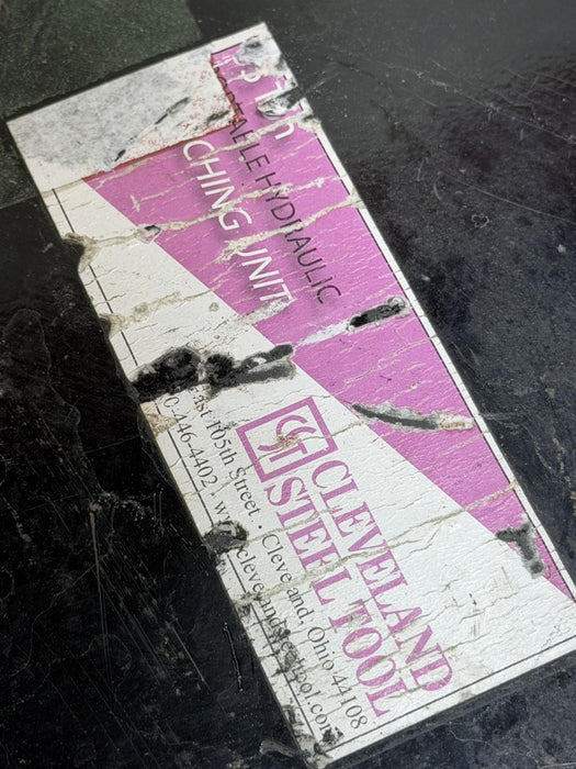 CLEVELAND STEEL TOOL ENERPAC 35 TON HYDRAULIC METAL PUNCH WITH 3 PUNCH AND DIES