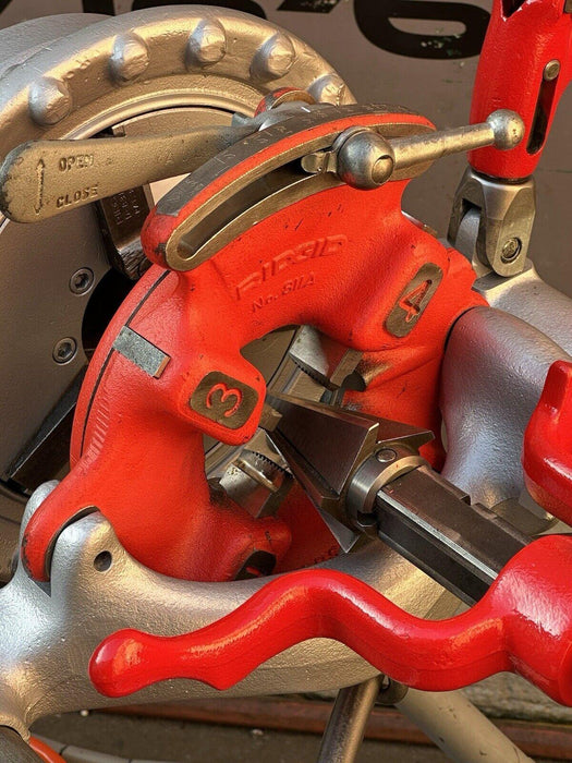 Ridgid 300 Pipe Threader Complete + 811 Die, 141 Threader, 460 Tripod + More WOW et4