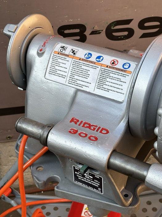 Ridgid 300 Pipe Threader Complete + 811 Die, 141 Threader, 460 Tripod + More WOW et4