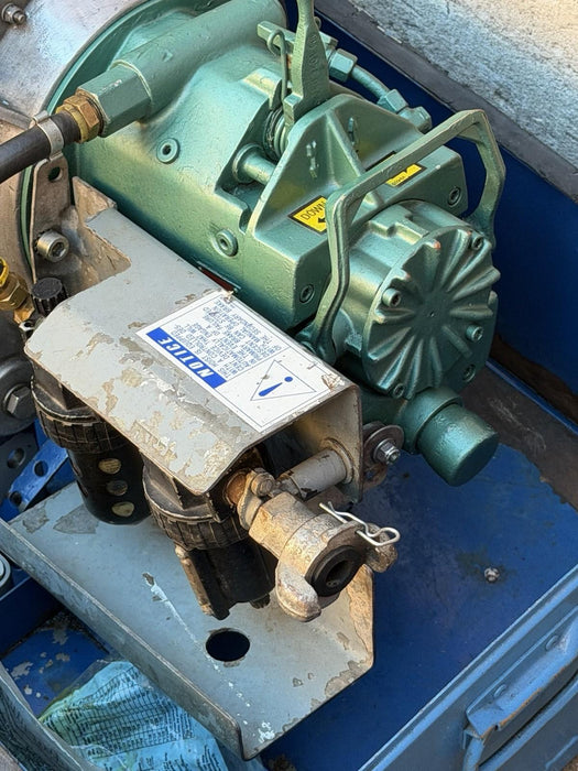 SKY CLIMBER ALPHA 1000 PNEUMATIC AIR OPERATED HOIST + CASE