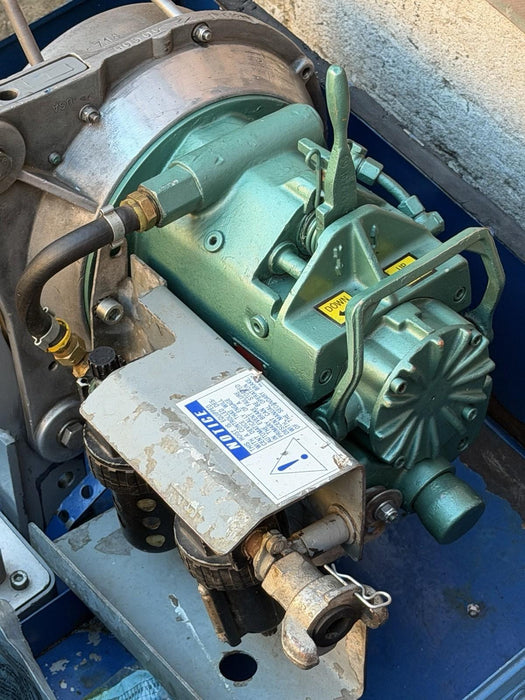 SKY CLIMBER ALPHA 1000 PNEUMATIC AIR OPERATED HOIST + CASE