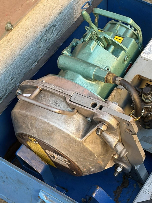 SKY CLIMBER ALPHA 1000 PNEUMATIC AIR OPERATED HOIST + CASE