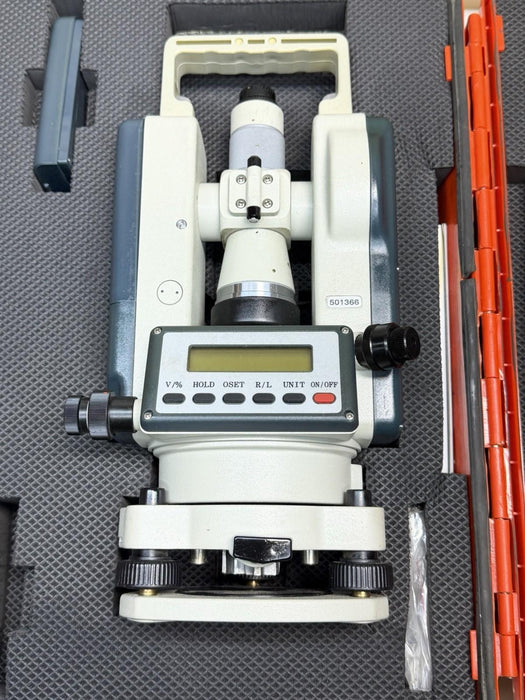 Schneider  Technical Theodolite ET-20 W/ Case - Untested