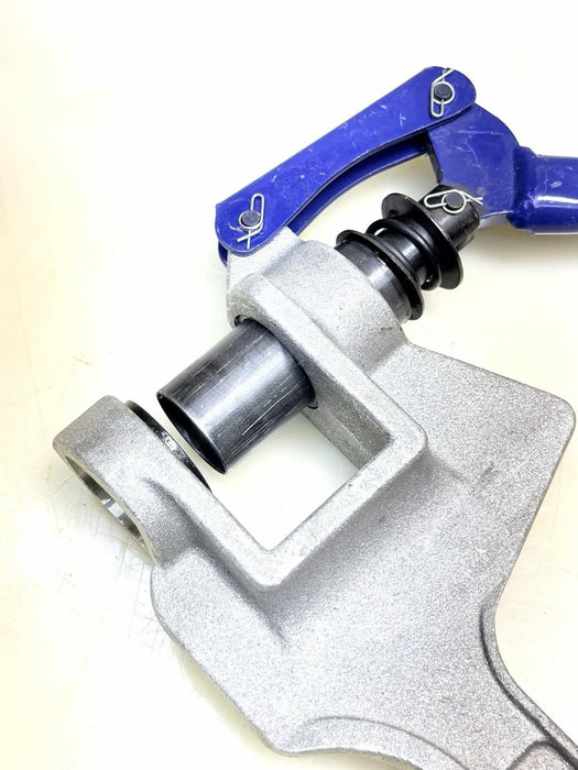 Current Tools 141 Metal Stud Punch Knockout 1-11/32" hole  greenlee 710