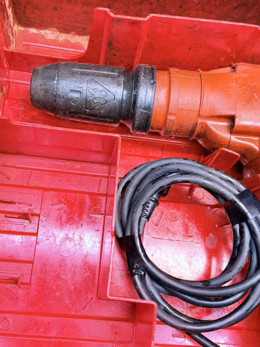 HILTI TE 76-ATC 120V SDS-MAX CORDED ROTARY HAMMER DRILL KIT W/ CASE AND BITS