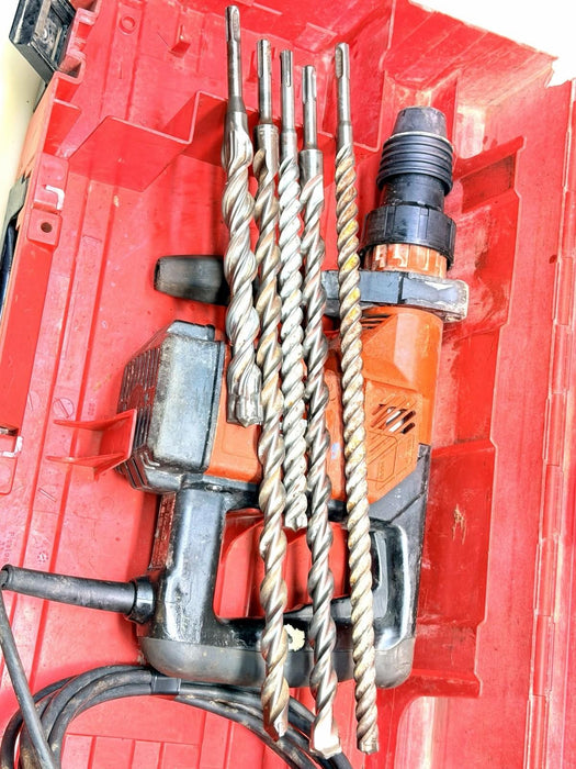Hilti TE25 Rotary Hammer Drill Tool with Case + 5 Extra Drill Bits!