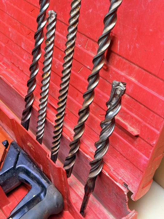 Hilti TE25 Rotary Hammer Drill Tool with Case + 5 Extra Drill Bits!
