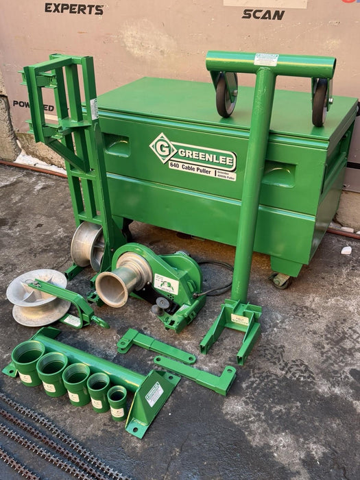 NEW STYLE Greenlee 686 640 4000 LBS Tugger Cable Puller Set ***MINT***