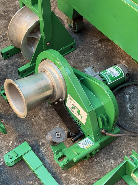 NEW STYLE Greenlee 686 640 4000 LBS Tugger Cable Puller Set ***MINT***