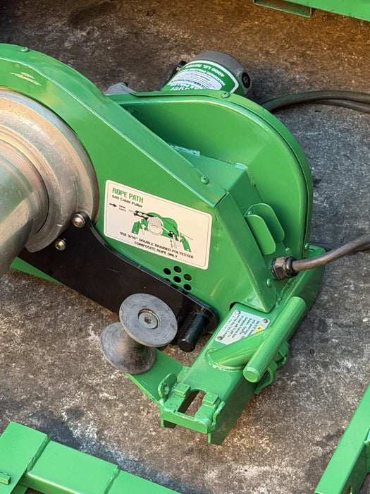 NEW STYLE Greenlee 686 640 4000 LBS Tugger Cable Puller Set ***MINT***