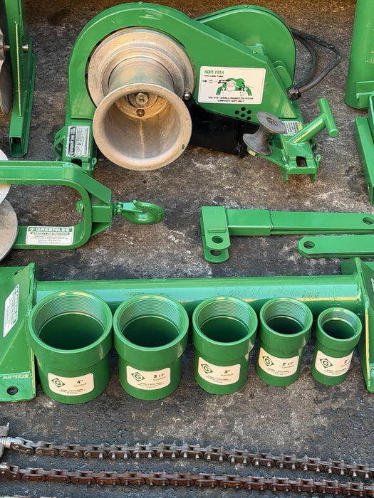NEW STYLE Greenlee 686 640 4000 LBS Tugger Cable Puller Set ***MINT***