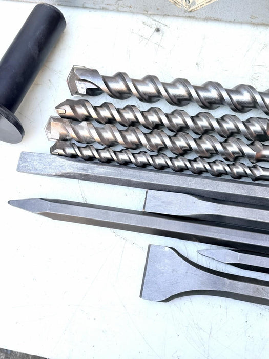 PETROL KANGO 978S DEMOLITION JACK HAMMER BREAKER GAS POWERED W/CASE BITS CHISELS