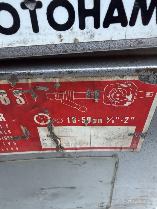 PETROL KANGO 978S DEMOLITION JACK HAMMER BREAKER GAS POWERED W/CASE BITS CHISELS