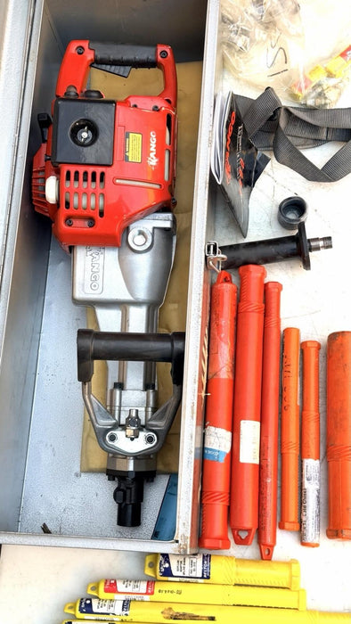 PETROL KANGO 978S DEMOLITION JACK HAMMER BREAKER GAS POWERED + CASE CHISELS MINT