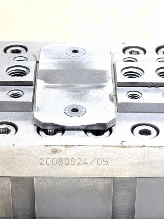 Gnutti Centering Hydraulic Clamping Vice Stationary Power Chuck 3537 daN For CNC