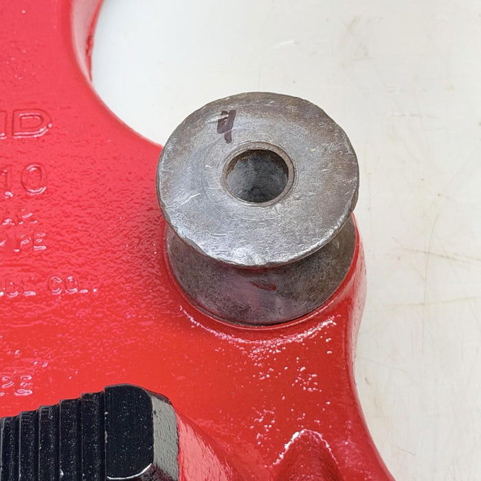 Ridgid BC810 Pipe Vise, Chain Clamp, Bench Mount, 1/2" - 8" Capacity #4