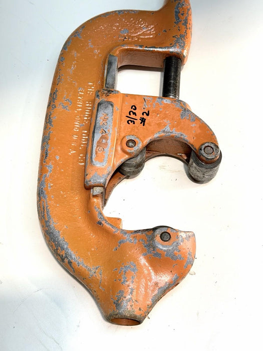 Ridgid No. 4-S Heavy Duty Pipe Cutter, 2" to 4" Pipe Used / Works Good #2
