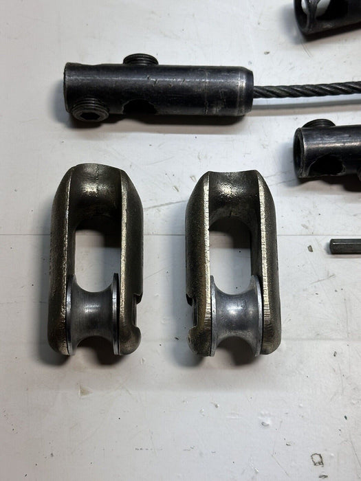 Greenlee Cable Wire Tugger Pulling Grips + 2 Clevis + 4 Cable Pullers