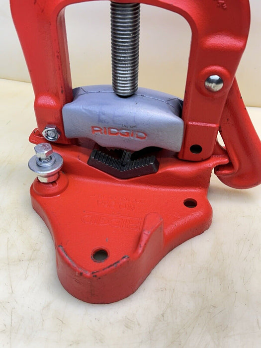 RIDGID Tools USA ~ 25A Bench Yoke Pipe Vise ~ 812-332-526 ~ 1/8" to 4" MINT