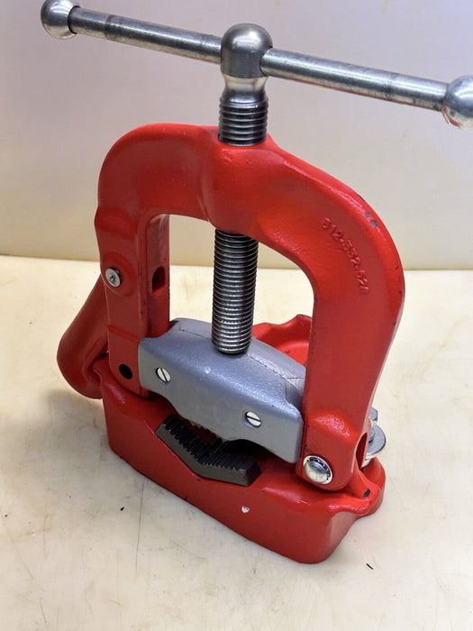 RIDGID Tools USA ~ 25A Bench Yoke Pipe Vise ~ 812-332-526 ~ 1/8" to 4" MINT