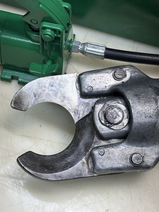 Greenlee 750 Hydraulic Cable Wire Cutter with Pump & Case