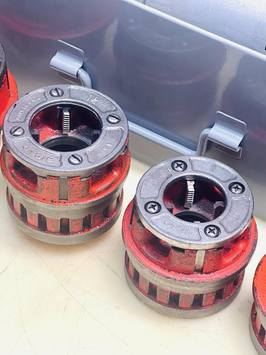 RIDGID 700-T2 Pipe Threader w/ 12-R Die Set 1/2-2 & "NEW" Metal Case TESTED BG1