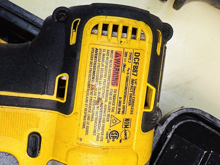 Dewalt 20V MAX XR 5.0 Ah Cordless Lithium-Ion 11-Tool Combo Tool Set + Batteries