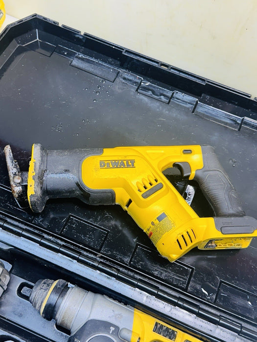 Dewalt 20V MAX XR 5.0 Ah Cordless Lithium-Ion 11-Tool Combo Tool Set + Batteries