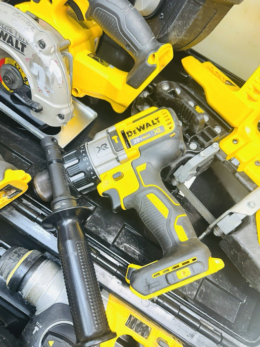 Dewalt 20V MAX XR 5.0 Ah Cordless Lithium-Ion 11-Tool Combo Tool Set + Batteries