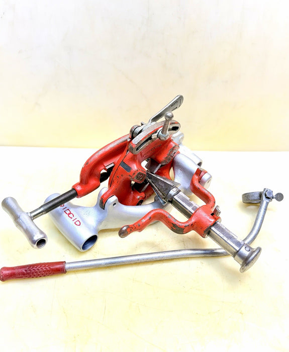 Ridgid 300 Carriage Pipe Cutter, Reamer, 811 Die, Handle 100% Genuine Nice  BG3