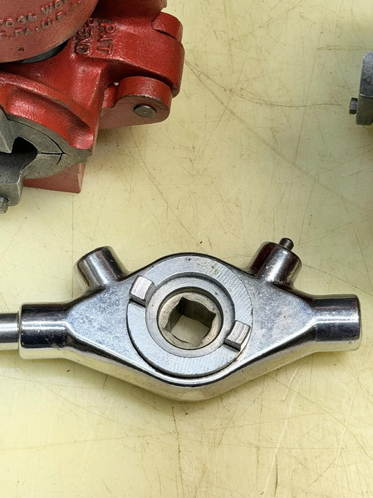PIPEMASTER TEE-TURNER SET ERIE TOOL COMPLETE SET WITH EXTRAS GREAT SHAPE