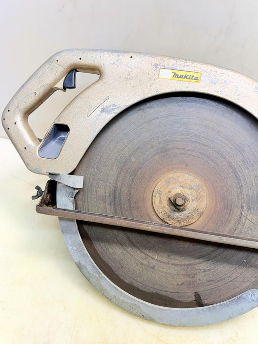 Makita 5402-A 16-5/16" Blade Beam Saw in Great Condition 415mm Circular Saw