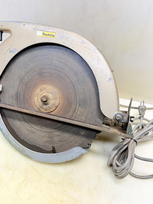 Makita 5402-A 16-5/16" Blade Beam Saw in Great Condition 415mm Circular Saw