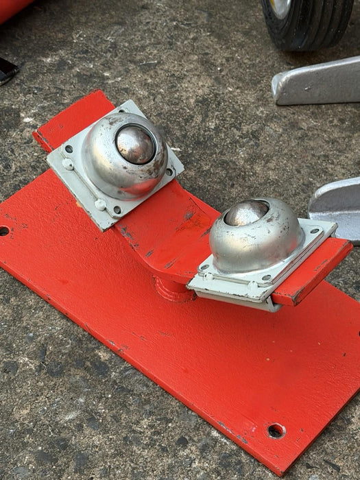 Ridgid 258 Power Pipe Cutter 2-1/2-8” w/ Hyd. Pump, 700 Threader Roller + Cart