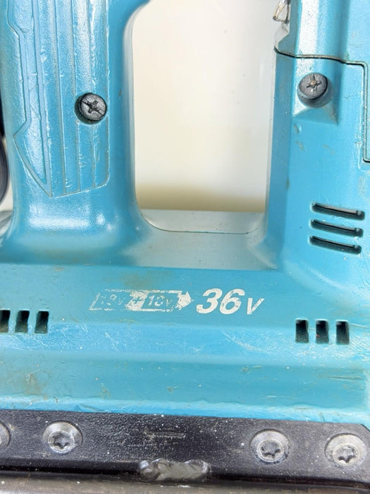 Makita 18V X2 LXT XTW01ZW 36V Cordless Shear Wrench with 2 18V Batteries Charger