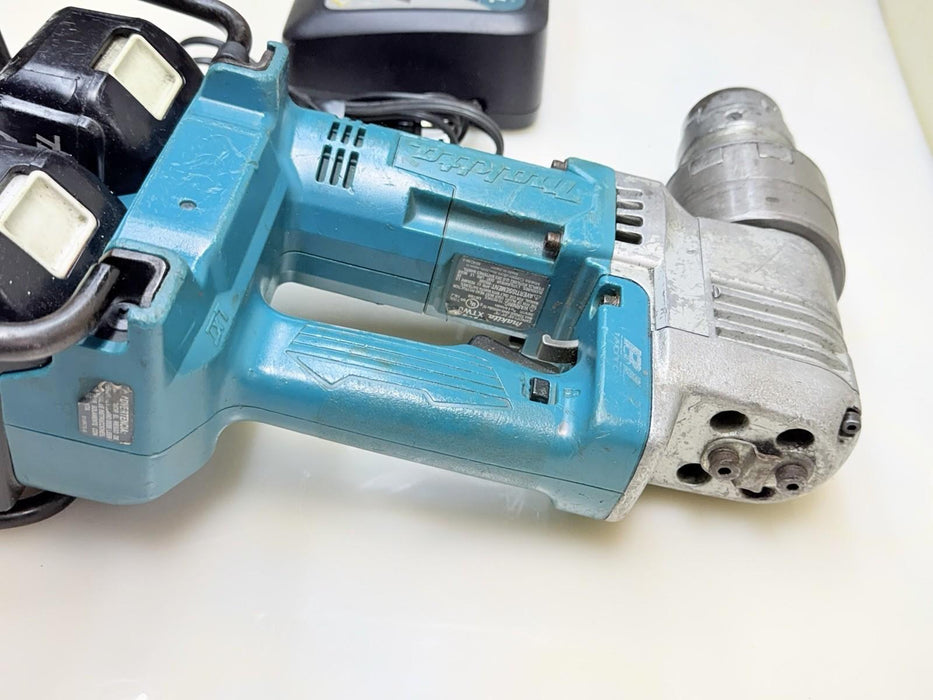 Makita 18V X2 LXT XTW01ZW 36V Cordless Shear Wrench with 2 18V Batteries Charger