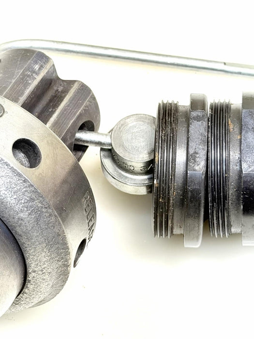 Ridgid 51005 819 1/2" - 2" NPT Nipple Chuck Kit, For Use of Threading Machines