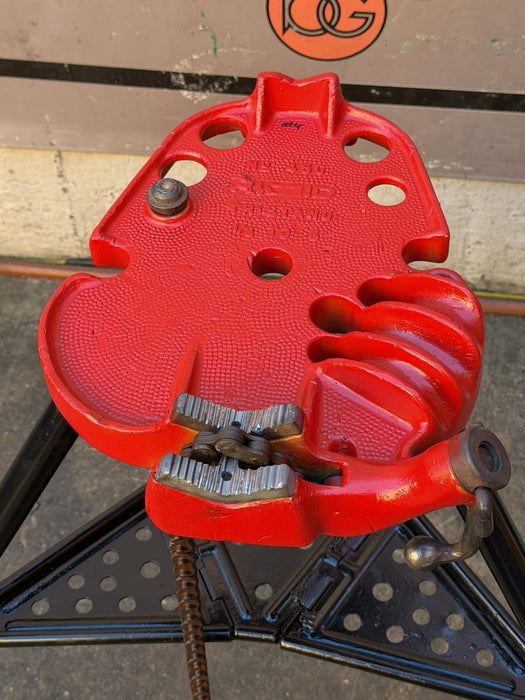 Ridgid 450 1/8 to 5 inch Tripod Pipe Vise for Rigid Pipe Great Shape #4
