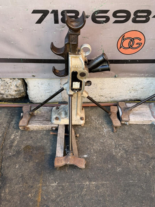 2 SIMPLEX A1029 ALUMINUM REEL JACKS + WOODEN BASE 20 TON CAPACITY 11.63 STROKE