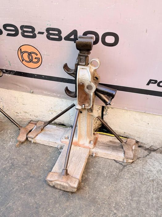 2 SIMPLEX A1029 ALUMINUM REEL JACKS + WOODEN BASE 20 TON CAPACITY 11.63 STROKE