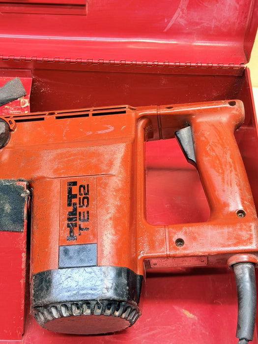 HILTI TE 52 HAMMER DRILL CORDER EITH CASE SDS MAX