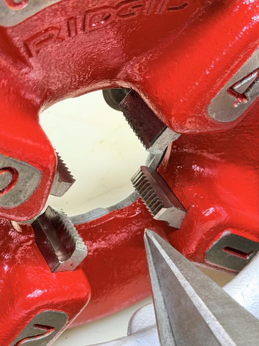 Ridgid 300 Carriage Pipe Cutter, Reamer, 811 Die, Handle, Fully Refurbished #2
