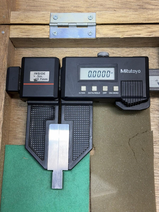Mitutoyo CFC-12 552-123 Absolute Digital Caliper 0-12" Digimatic