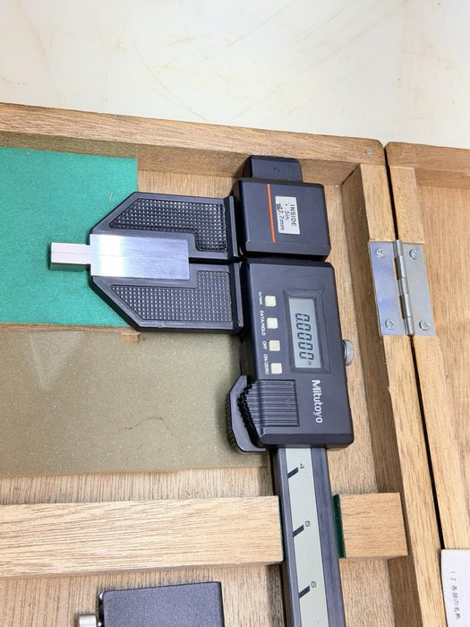 Mitutoyo CFC-12 552-123 Absolute Digital Caliper 0-12" Digimatic